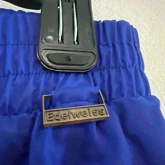 Women’s Edelweiss Blue Ski Pants with Foot Straps Size 10 EUC - Picture 3 of 5